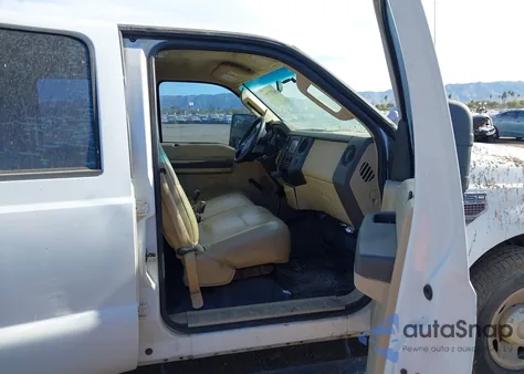 2008 Ford F-250 Xl z USA, uszkodzony, nr VIN 1FTSW20R08ED01206